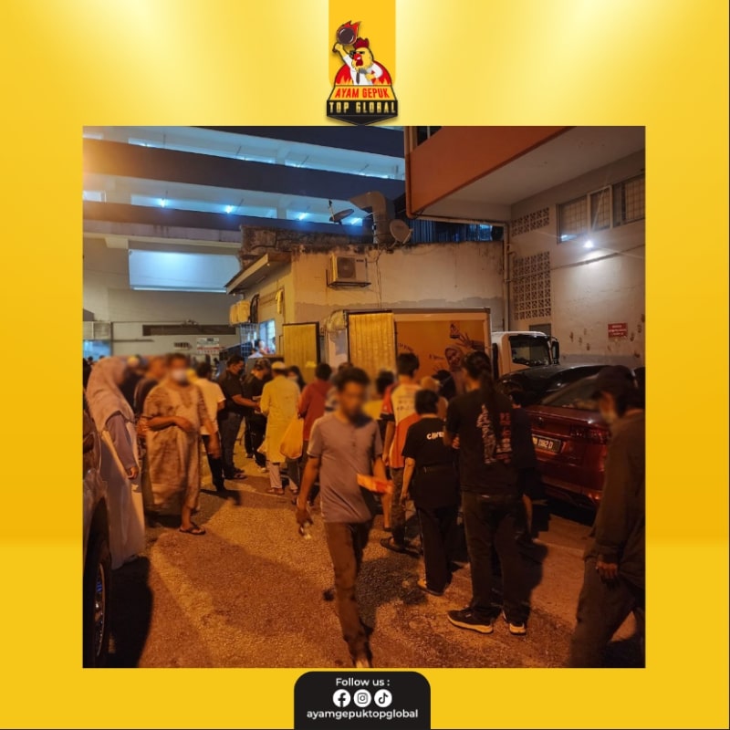 Kongsi Rezeki Bersama Gelandangan Di Lorong Chow Kit Kuala Lumpur